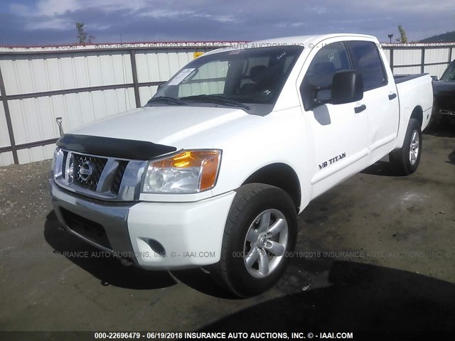 1N6AA07C98N354936 - 2008 NISSAN TITAN XE/SE/LE/PRO-4X WHITE photo 2