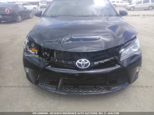 4T1BF1FK8GU150166 - 2016 TOYOTA CAMRY LE/XLE/SE/XSE შავი ფოტო 6