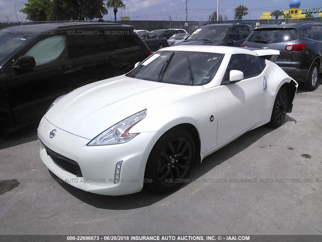 JN1AZ4EH4HM953009 - 2017 NISSAN 370Z TOUR/SPT/TECH/NISMO/TECH WHITE photo 2