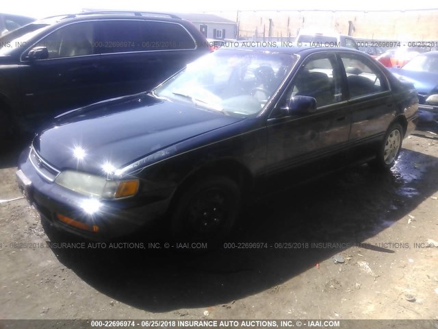 1HGCD5633TA261364 - 1996 HONDA ACCORD LX/EX BLACK photo 2