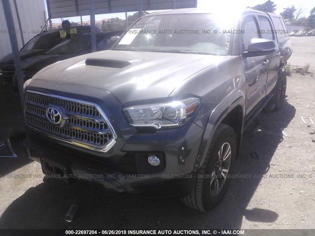 3TMAZ5CNXGM024179 - 2016 TOYOTA TACOMA DBL CAB/SR5/TRD SPORT/OR GRAY photo 2