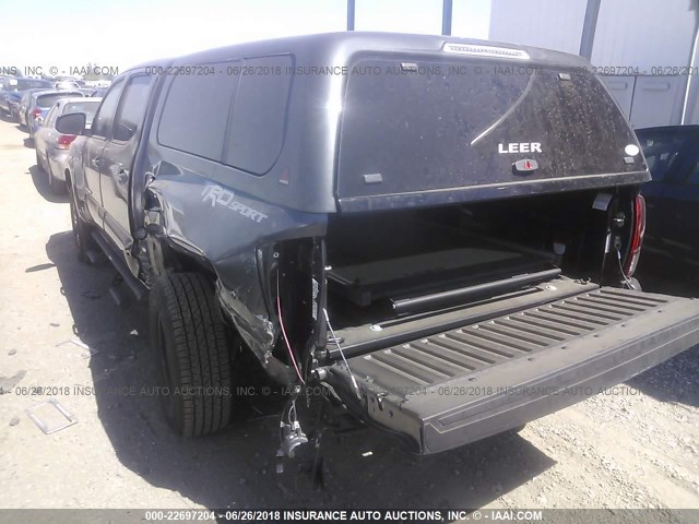 3TMAZ5CNXGM024179 - 2016 TOYOTA TACOMA DBL CAB/SR5/TRD SPORT/OR GRAY photo 3