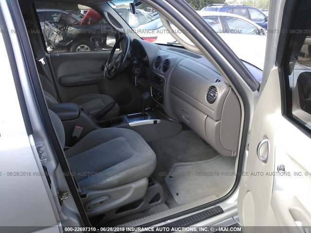 1J4GL58K02W267934 - 2002 JEEP LIBERTY LIMITED SILVER photo 5