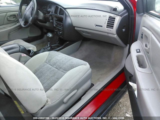 2G1WW12E659172546 - 2005 CHEVROLET MONTE CARLO LS წითელი ფოტო 5