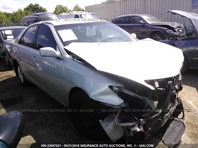 4T1BE32K84U864170 - 2004 TOYOTA CAMRY LE/XLE/SE ვერცხლისფერი ფოტო 1