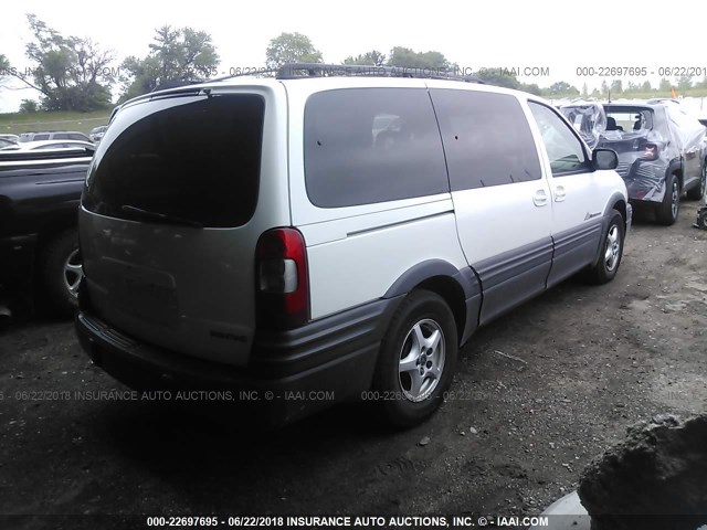 1GMDX03E22D132818 - 2002 PONTIAC MONTANA WHITE photo 4