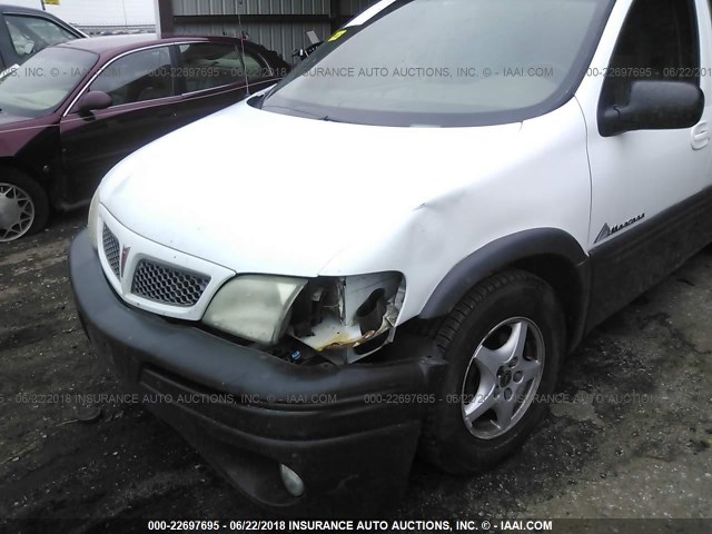 1GMDX03E22D132818 - 2002 PONTIAC MONTANA WHITE photo 6