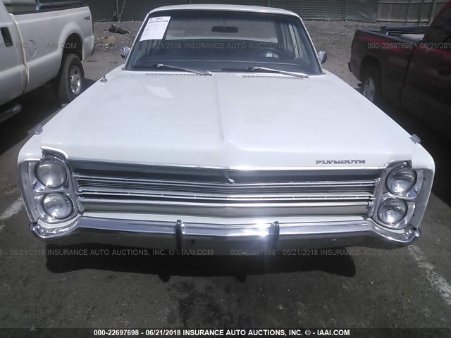 PH41F8R109268 - 1968 PLYMOUTH 4 DOOR SEDAN  WHITE photo 6