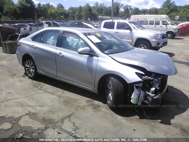 4T4BF1FK0GR553144 - 2016 TOYOTA CAMRY LE/XLE/SE/XSE SILVER photo 1