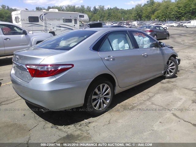 4T4BF1FK0GR553144 - 2016 TOYOTA CAMRY LE/XLE/SE/XSE SILVER photo 4