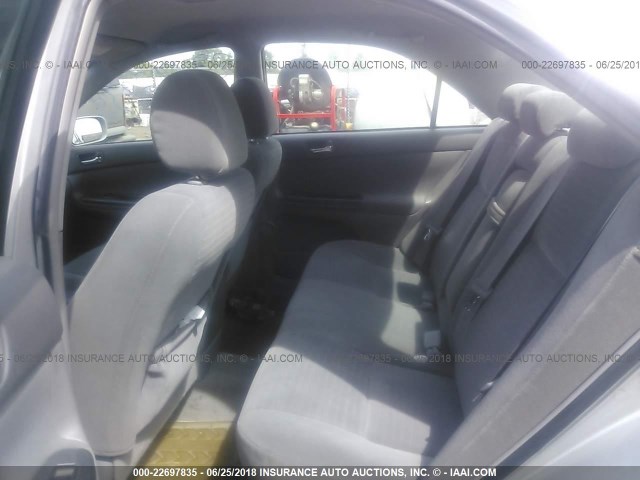 4T1BF32K25U085880 - 2005 TOYOTA CAMRY LE/XLE/SE 银色 照片 8