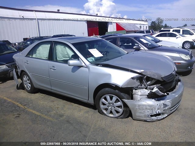 4T1BF30K03U035639 - 2003 TOYOTA CAMRY LE/XLE/SE 银色 照片 1