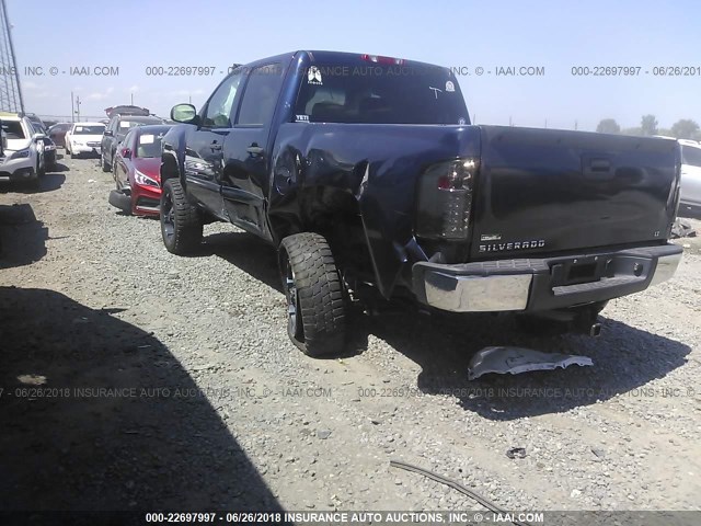 3GCPCSE00BG140901 - 2011 CHEVROLET SILVERADO C1500 LT BLUE photo 3