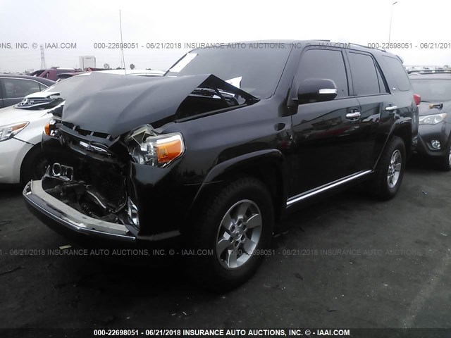 JTEZU5JR2B5024937 - 2011 TOYOTA 4RUNNER SR5/LIMITED BLACK photo 2