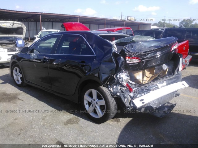 4T1BF1FK6DU290812 - 2013 TOYOTA CAMRY L/SE/LE/XLE Qara foto 3