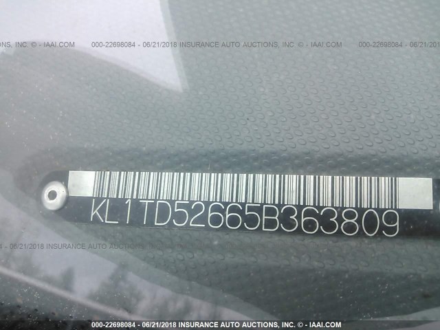 KL1TD52665B363809 - 2005 CHEVROLET AVEO LS Light Blue photo 9