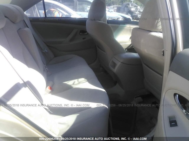 4T1BF3EK2BU141324 - 2011 TOYOTA CAMRY SE/LE/XLE GOLD photo 8