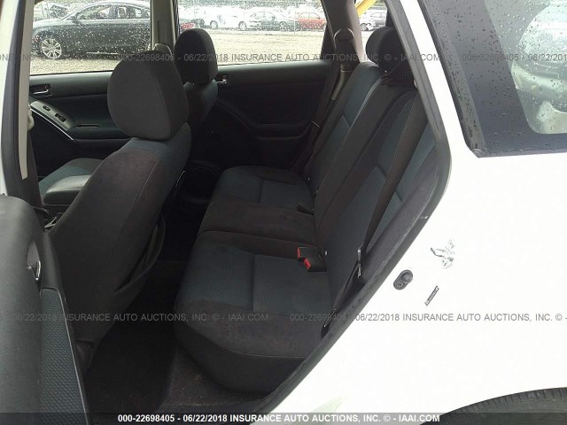 2T1KR32EX5C318942 - 2005 TOYOTA COROLLA MATRIX XR WHITE photo 8