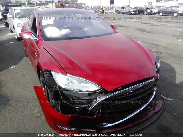 5YJSA1E49FF114077 - 2015 TESLA MODEL S RED photo 1