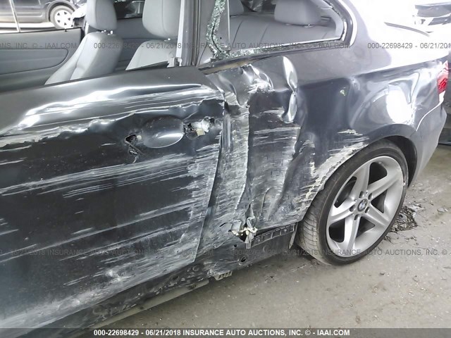 WBAUC73568VF22588 - 2008 BMW 135 I GRAY photo 6