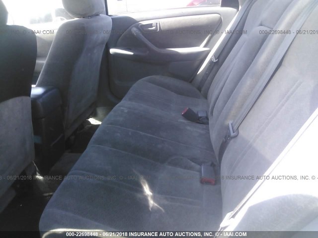 JT2BG22K2V0078472 - 1997 TOYOTA CAMRY LE/XLE WHITE photo 8