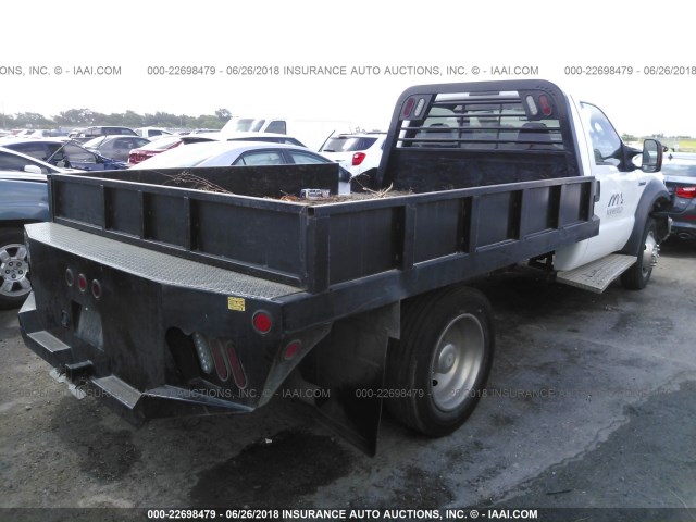 1FDXF46PX6EB47345 - 2006 FORD F450 SUPER DUTY WHITE photo 4