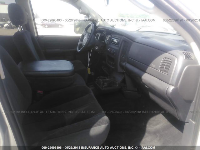 3D7KS28C35G796460 - 2005 DODGE RAM 2500 ST/SLT 银色 照片 5