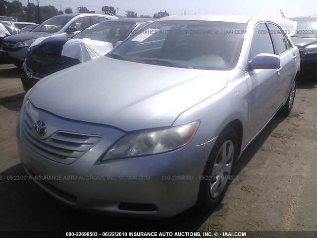 4T4BE46K39R077057 - 2009 TOYOTA CAMRY SE/LE/XLE SILVER photo 2