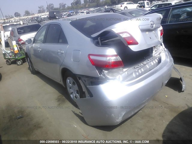 4T4BE46K39R077057 - 2009 TOYOTA CAMRY SE/LE/XLE SILVER photo 3