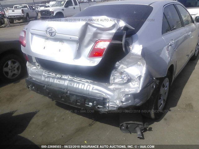 4T4BE46K39R077057 - 2009 TOYOTA CAMRY SE/LE/XLE SILVER photo 6