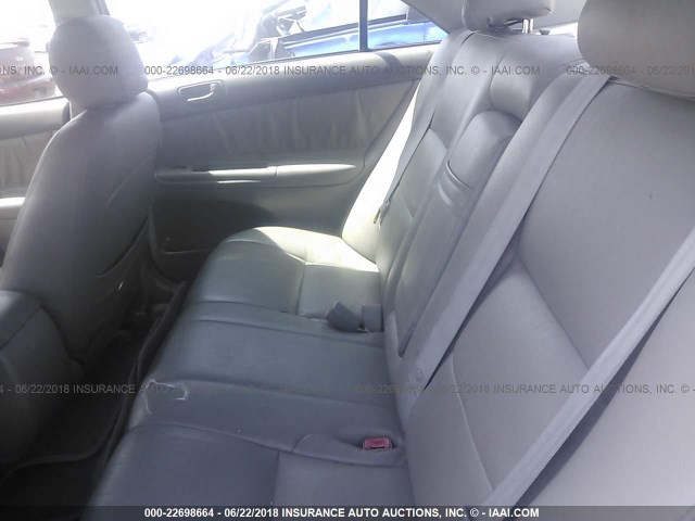 4T1BF32K13U555927 - 2003 TOYOTA CAMRY LE/XLE/SE ნაცრისფერი ფოტო 8