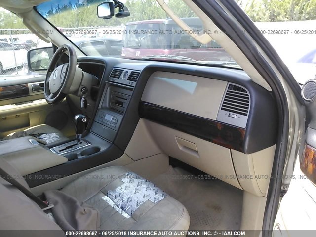 5LMFU27596LJ19032 - 2006 LINCOLN NAVIGATOR GOLD photo 5