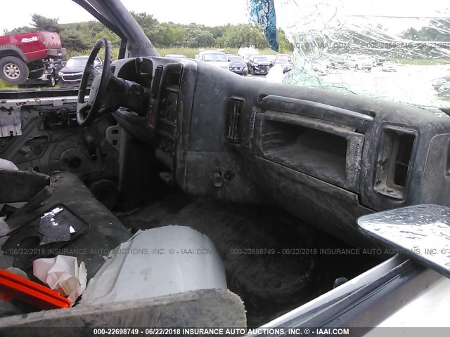 1GDE5E1969F404914 - 2009 GMC C5500 C5E042 WHITE photo 5