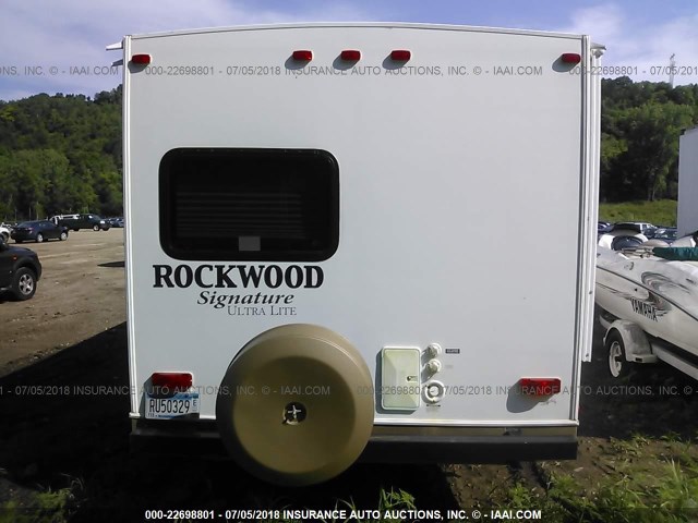 4X4TRLG24D1847402 - 2013 FOREST RIVER OTHER  白色 照片 5