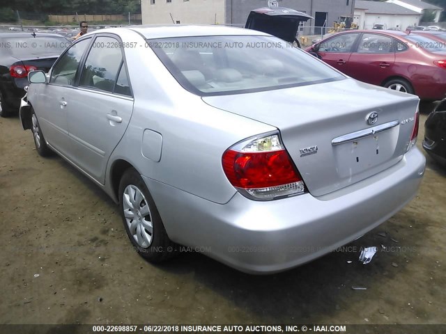 4T1BE30K86U106481 - 2006 TOYOTA CAMRY LE/XLE/SE Gümüş foto 3