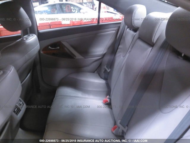 4T4BF3EK5AR047829 - 2010 TOYOTA CAMRY SE/LE/XLE GRAY photo 8