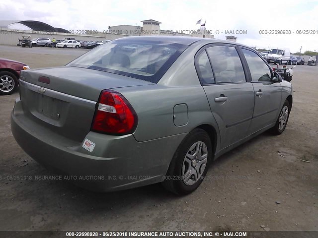 1G1ZS52F45F294418 - 2005 CHEVROLET MALIBU GREEN photo 4