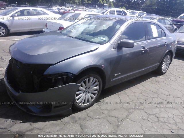 3FADP0L32AR111174 - 2010 FORD FUSION HYBRID GRAY photo 2