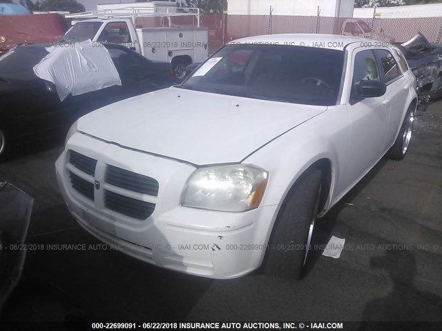 2D4FV47TX7H663409 - 2007 DODGE MAGNUM SE WHITE photo 2