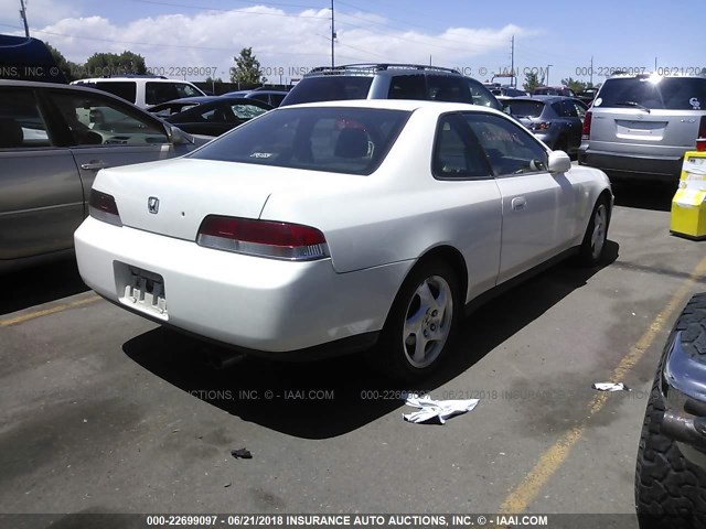 JHMBB6149XC005065 - 1999 HONDA PRELUDE WHITE photo 4