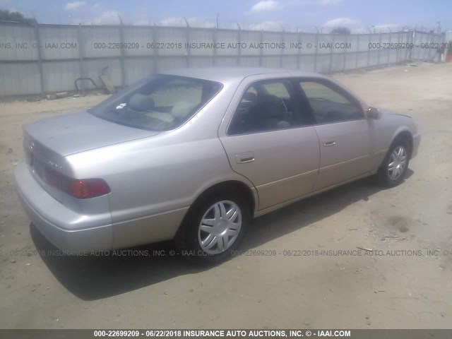 4T1BG22K9YU693066 - 2000 TOYOTA CAMRY CE/LE/XLE BEIGE photo 4