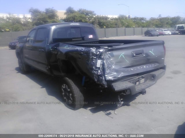 3TMDZ5BNXJM044423 - 2018 TOYOTA TACOMA DBL CAB/SR5/TRD SPORT/OR GRAY photo 3