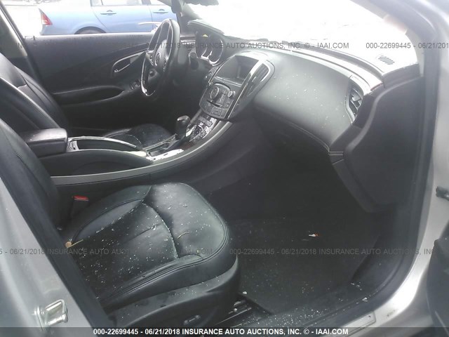 1G4GE5ED4BF307384 - 2011 BUICK LACROSSE CXS SILVER photo 5