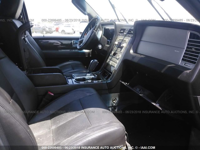5LMJJ2H52AEJ04354 - 2010 LINCOLN NAVIGATOR 黑色 照片 5
