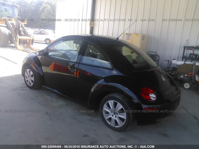 3VWPW31C88M509718 - 2008 VOLKSWAGEN NEW BEETLE S შავი ფოტო 3