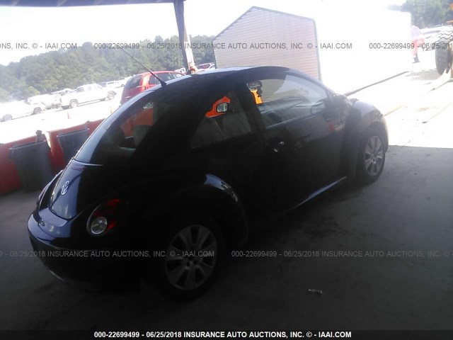 3VWPW31C88M509718 - 2008 VOLKSWAGEN NEW BEETLE S შავი ფოტო 4