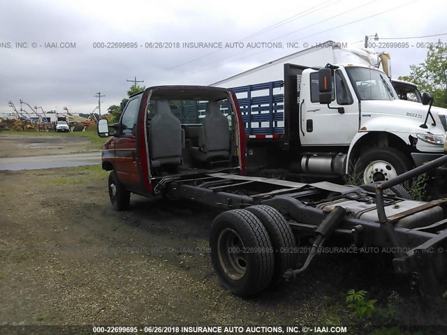 1FDXE4FS6CDA07804 - 2012 FORD E450 E450 SUPER DUTY CUTWY VAN RED photo 3