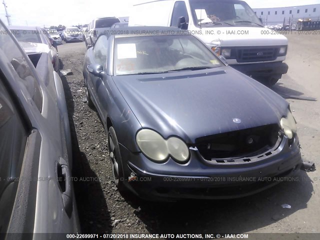 WDBTK65J75F145891 - 2005 MERCEDES-BENZ CLK 320 GRAY photo 1