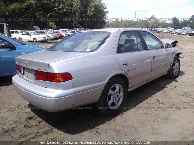 4T1BG28K1YU649358 - 2000 TOYOTA CAMRY CE/LE/XLE 米色 照片 4