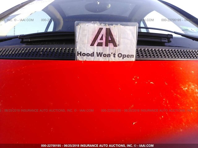 WMEEJ31X28K126507 - 2008 SMART FORTWO PURE/PASSION RED photo 10